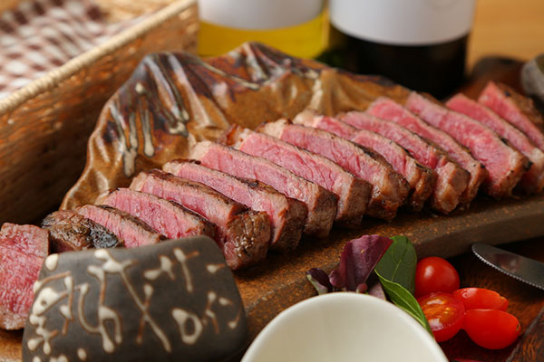 至極！肉食い‼堺で一番美味しいステーキを提供するハピドン！